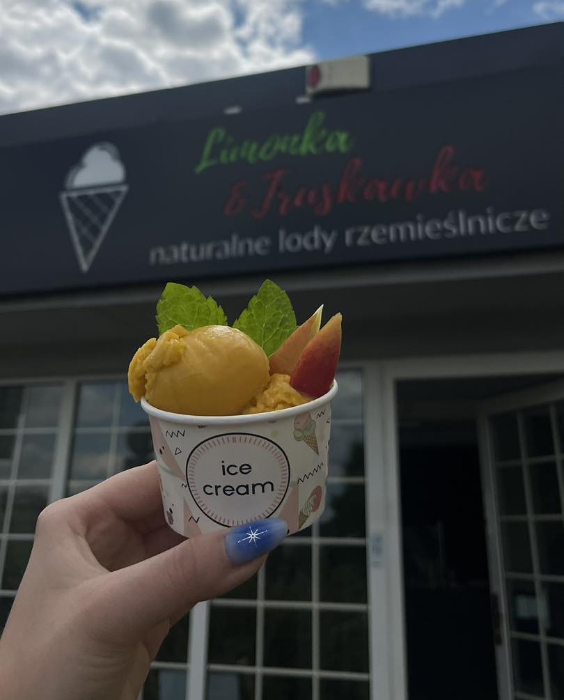 Smak lodów Mango Limonka i Truskawka