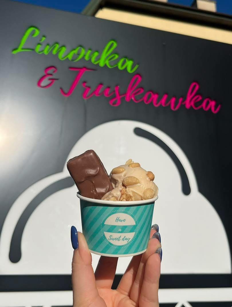 Smak lodów Snickers Limonka i Truskawka